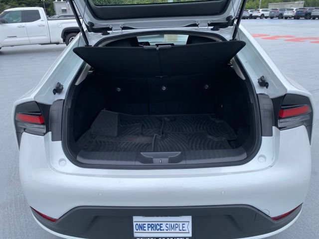 Certified 2023 Toyota Prius LE AWD/4WD image 12