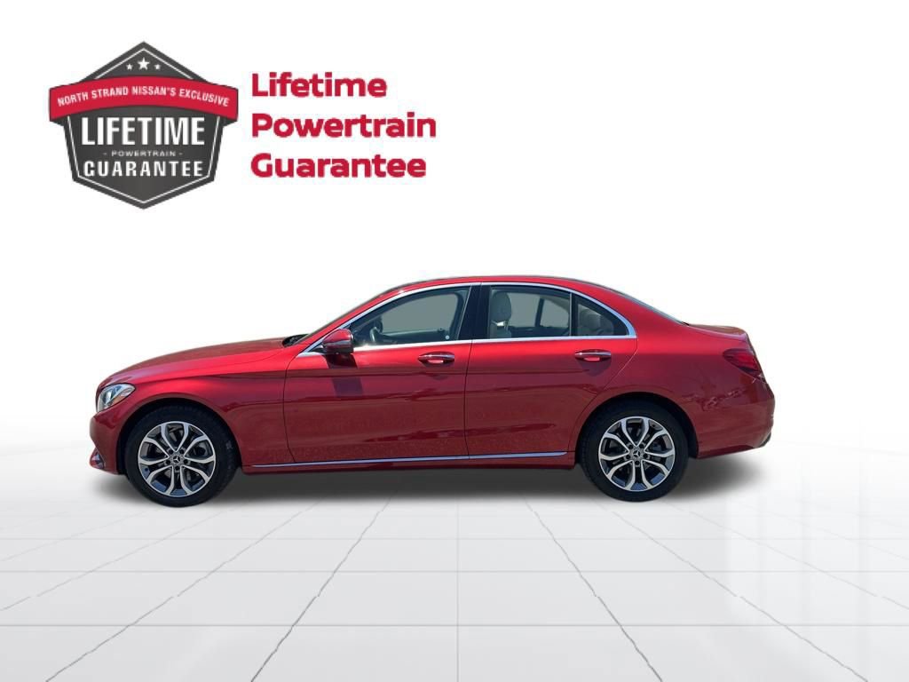 Used 2017 Mercedes-Benz C 300 4MATIC Sedan image 4