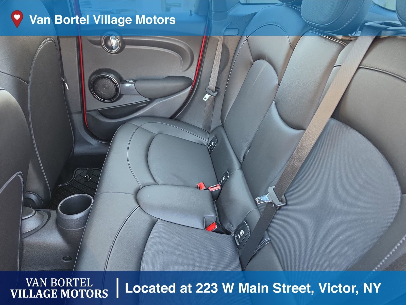 Used 2022 MINI Cooper 4-Door Hardtop image 20