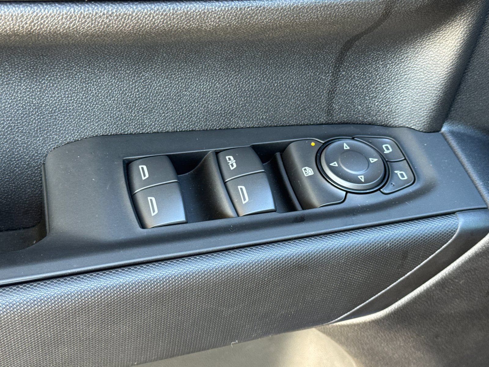 New 2026 Chevrolet Silverado 1500 Custom w/ LPO, Dark Essentials Package AWD/4WD image 11