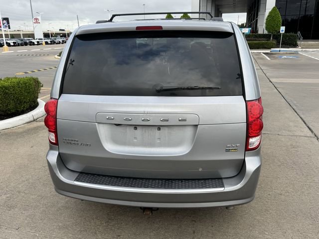 Used 2019 Dodge Grand Caravan SXT image 6