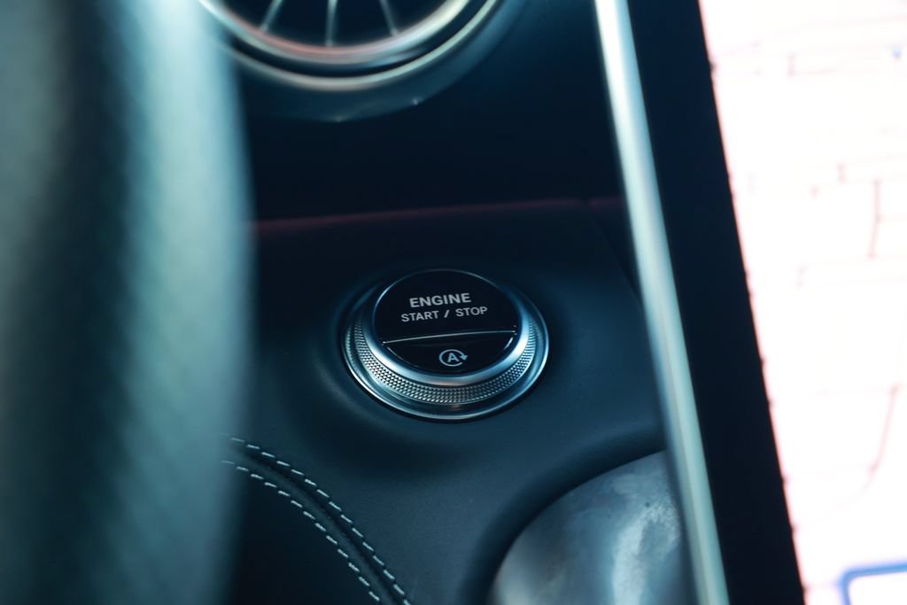 Used 2022 Mercedes-Benz SL 55 AMG 4MATIC image 33