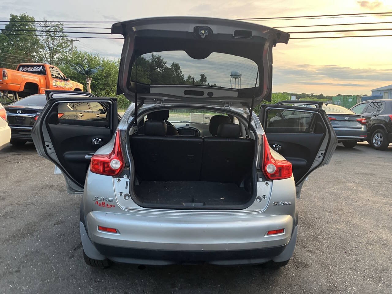 Used 2011 Nissan Juke SV AWD/4WD image 32