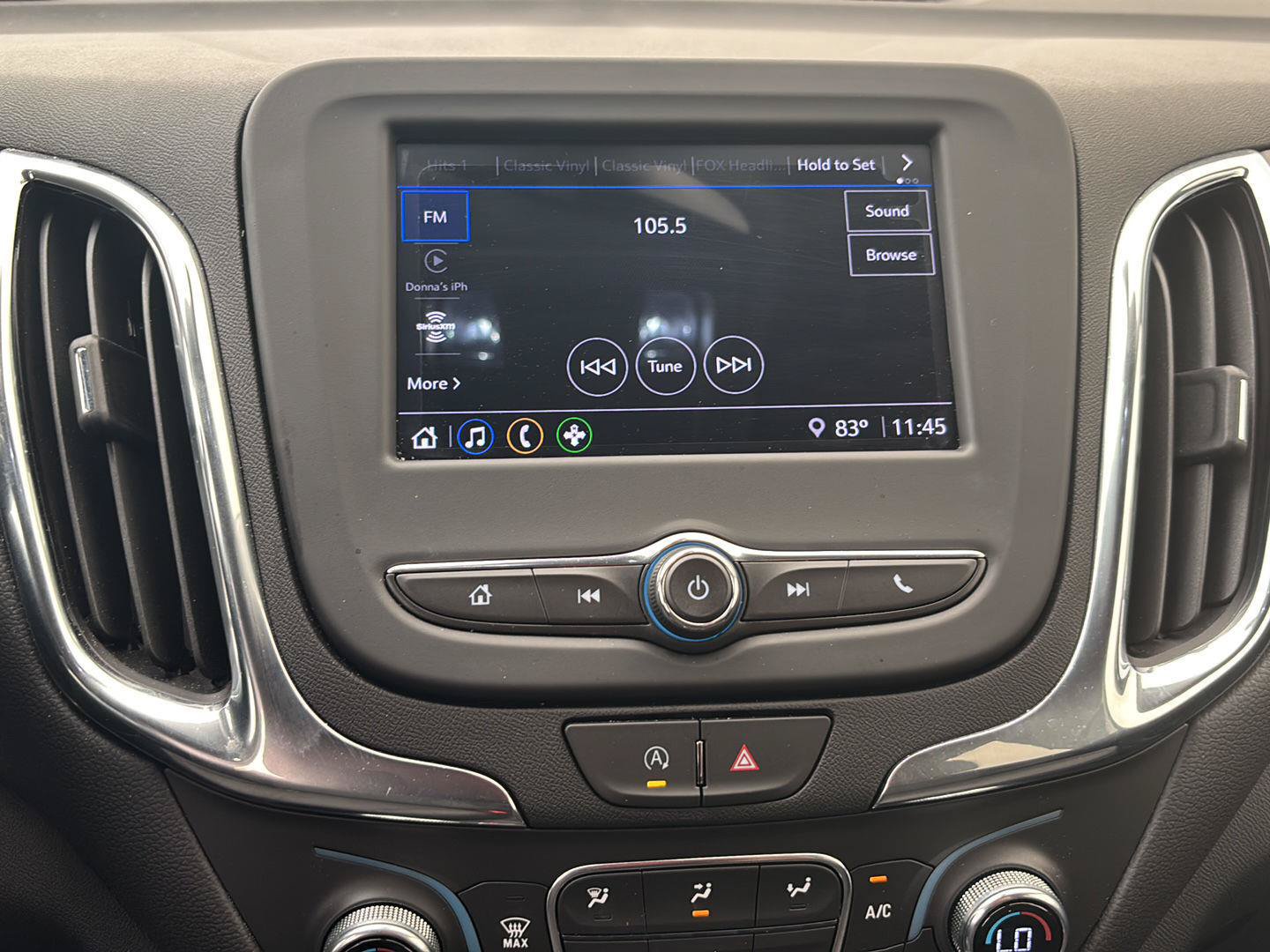 Used 2024 Chevrolet Equinox LT AWD/4WD image 12