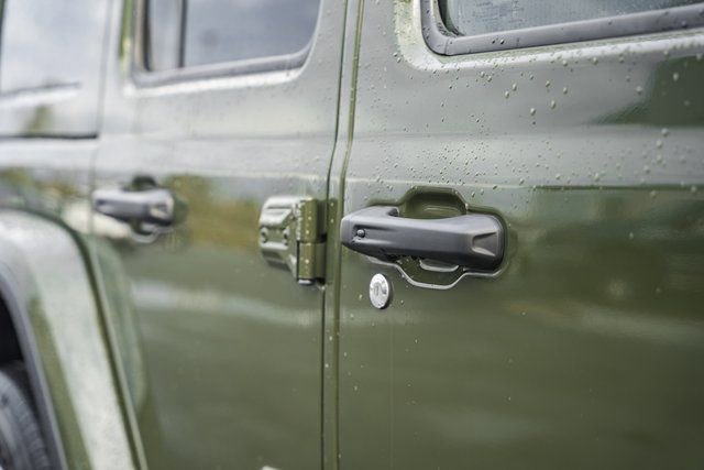 Used 2021 Jeep Wrangler Unlimited Sahara w/ LED Lighting Group image 28