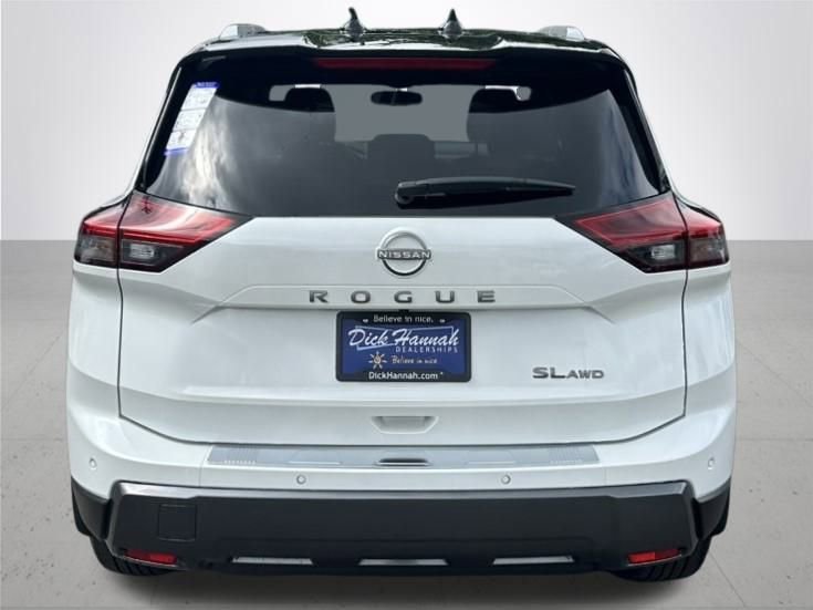 New 2025 Nissan Rogue SL w/ Tech Package image 8