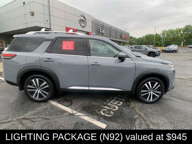 Certified 2023 Nissan Pathfinder Platinum w/ Lighting Package (N92) AWD/4WD image 3