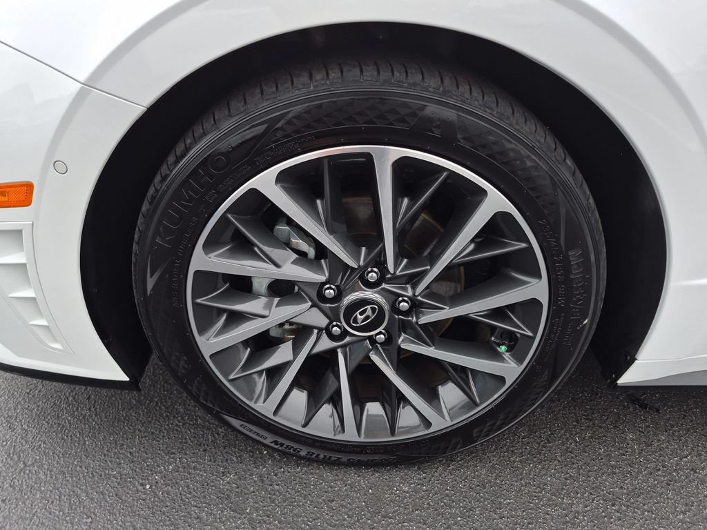 Used 2020 Hyundai Sonata Limited FWD image 9