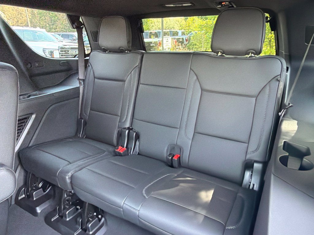 New 2026 GMC Yukon Denali w/ Denali Reserve Package AWD/4WD image 40