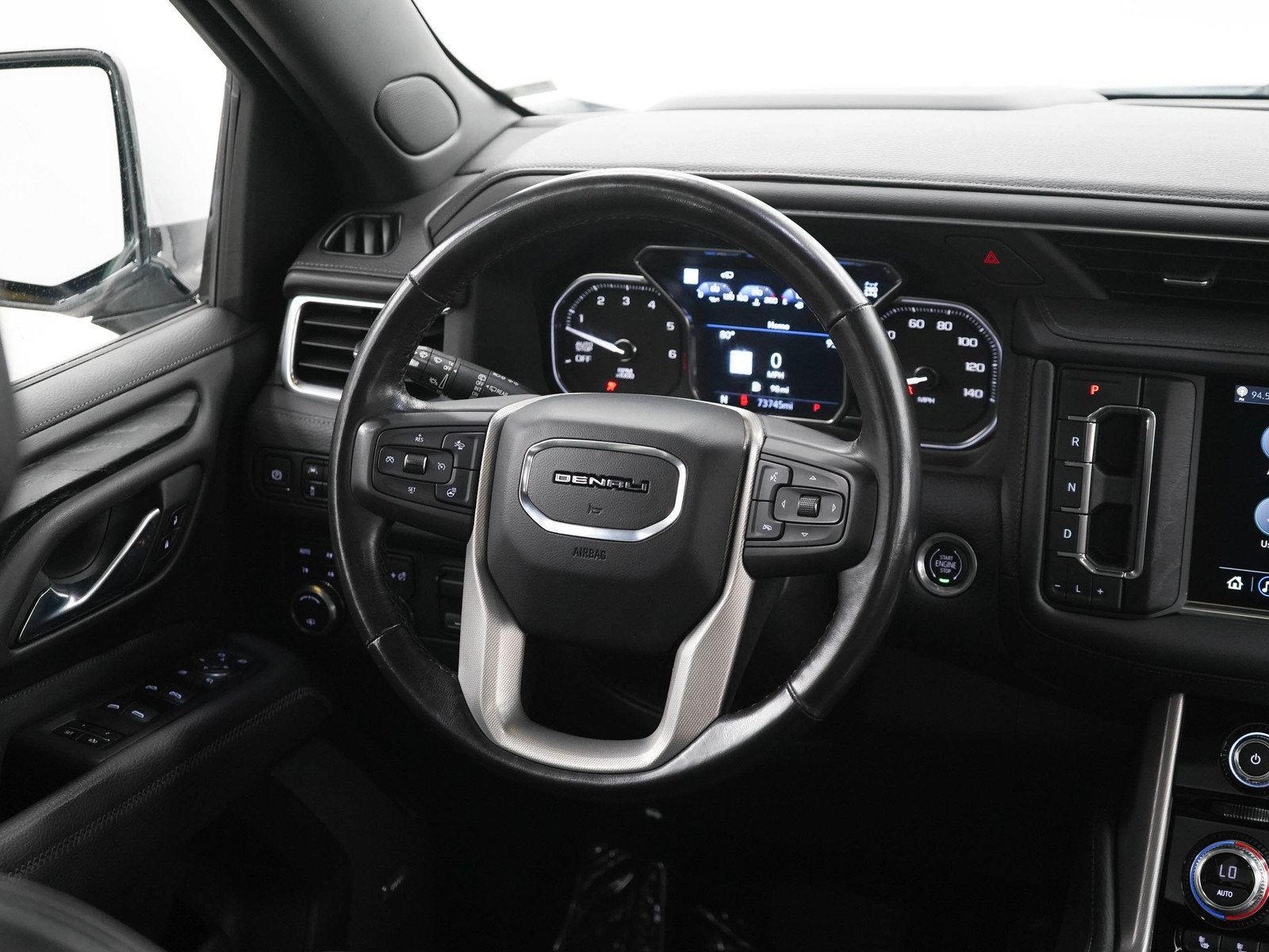 Used 2021 GMC Yukon XL Denali w/ Denali Ultimate Package AWD/4WD image 16
