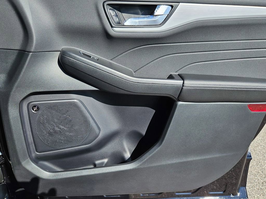 New 2026 Ford Escape SE w/ PHEV Premium Package image 35