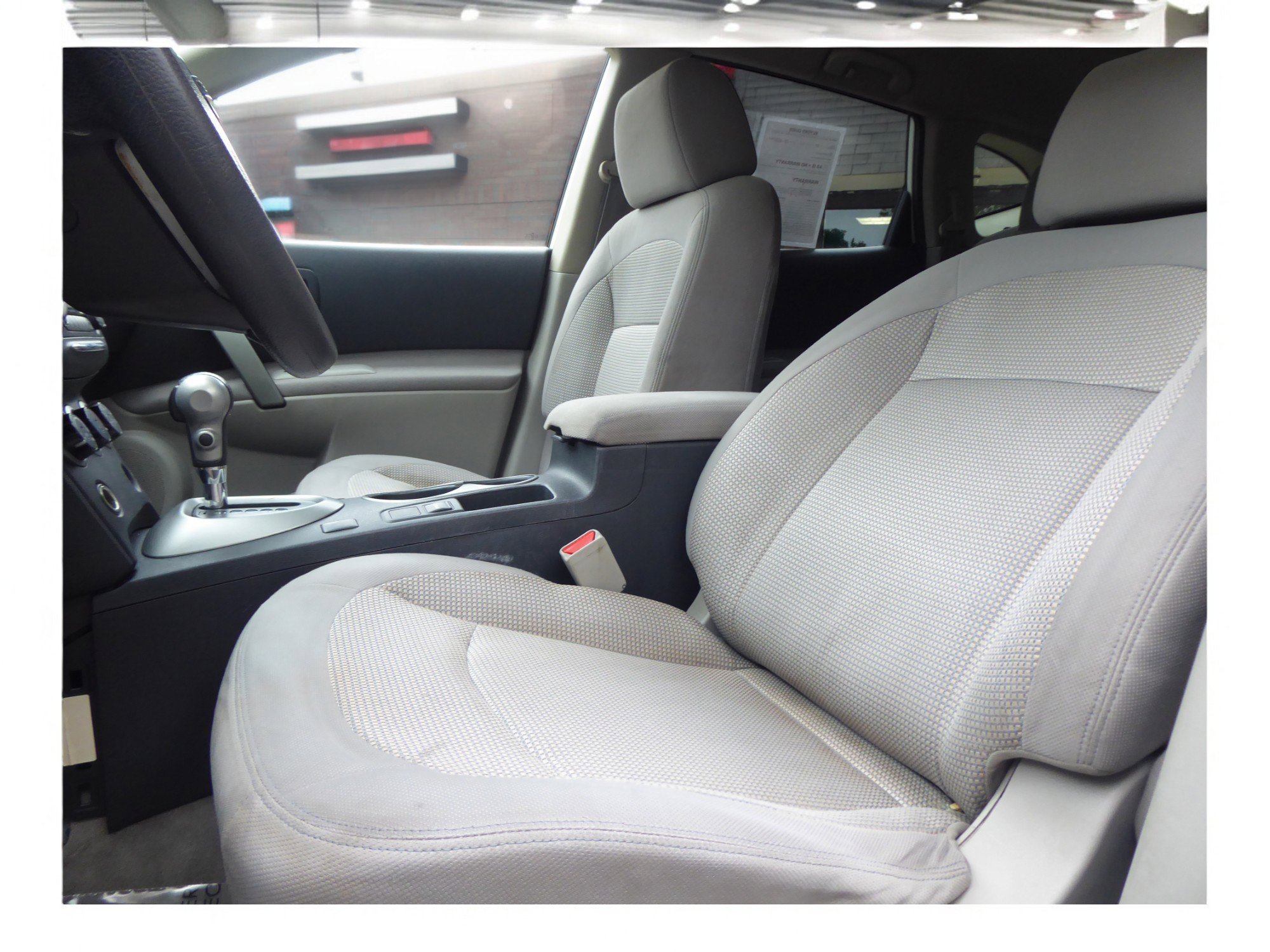 Used 2012 Nissan Rogue SV image 11