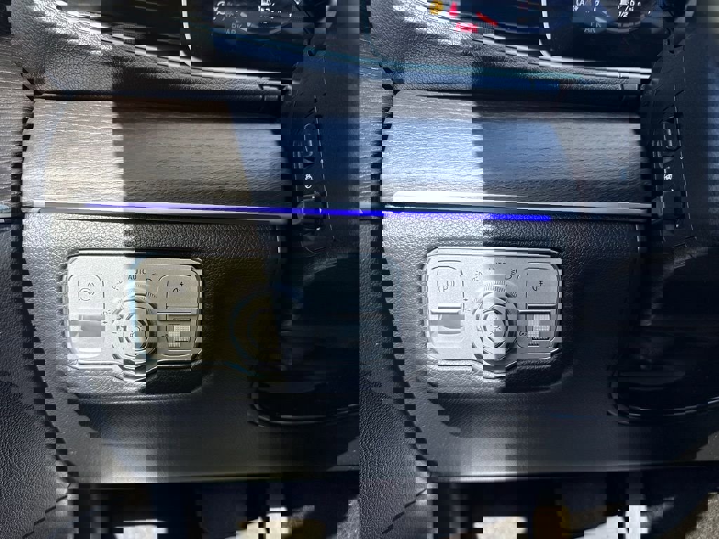 Used 2021 Mercedes-Benz GLE 350 4MATIC image 14