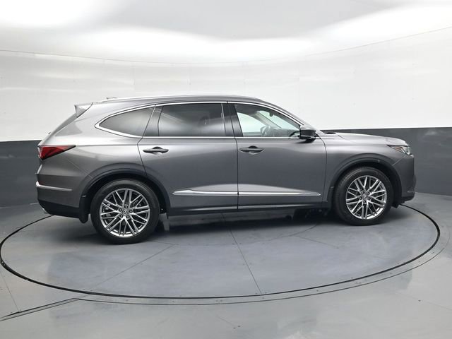 Used 2023 Acura MDX SH-AWD w/ Advance Package image 3