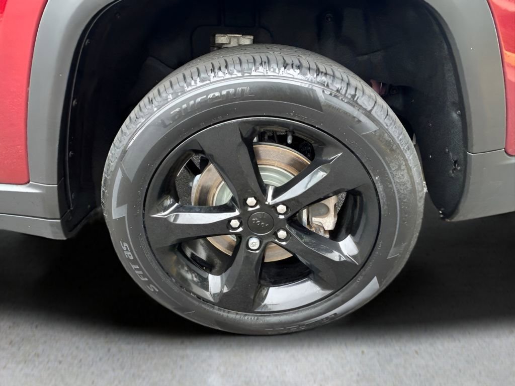 Certified 2022 Jeep Grand Cherokee L Laredo image 13