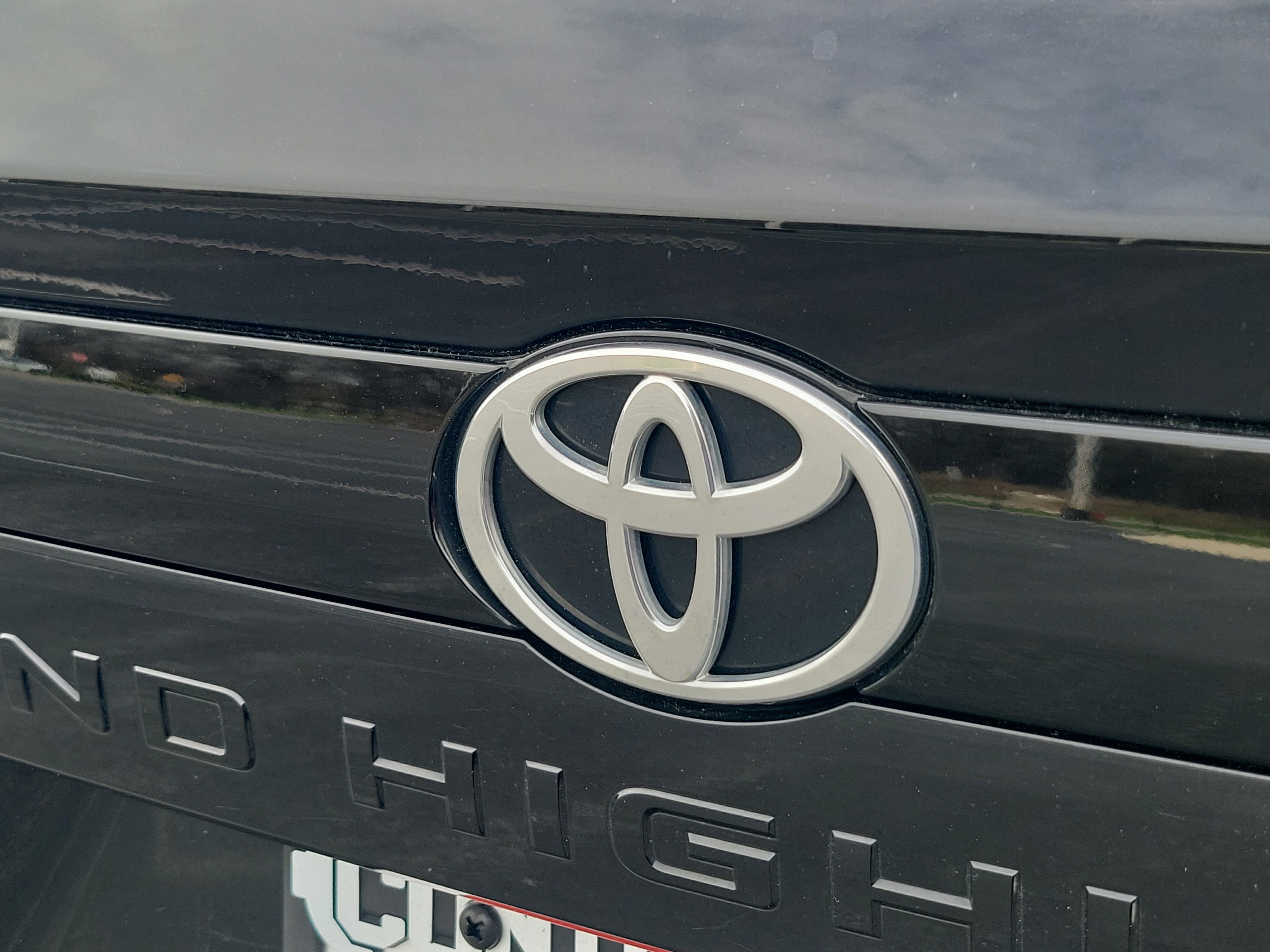 Certified 2024 Toyota Grand Highlander Limited image 7