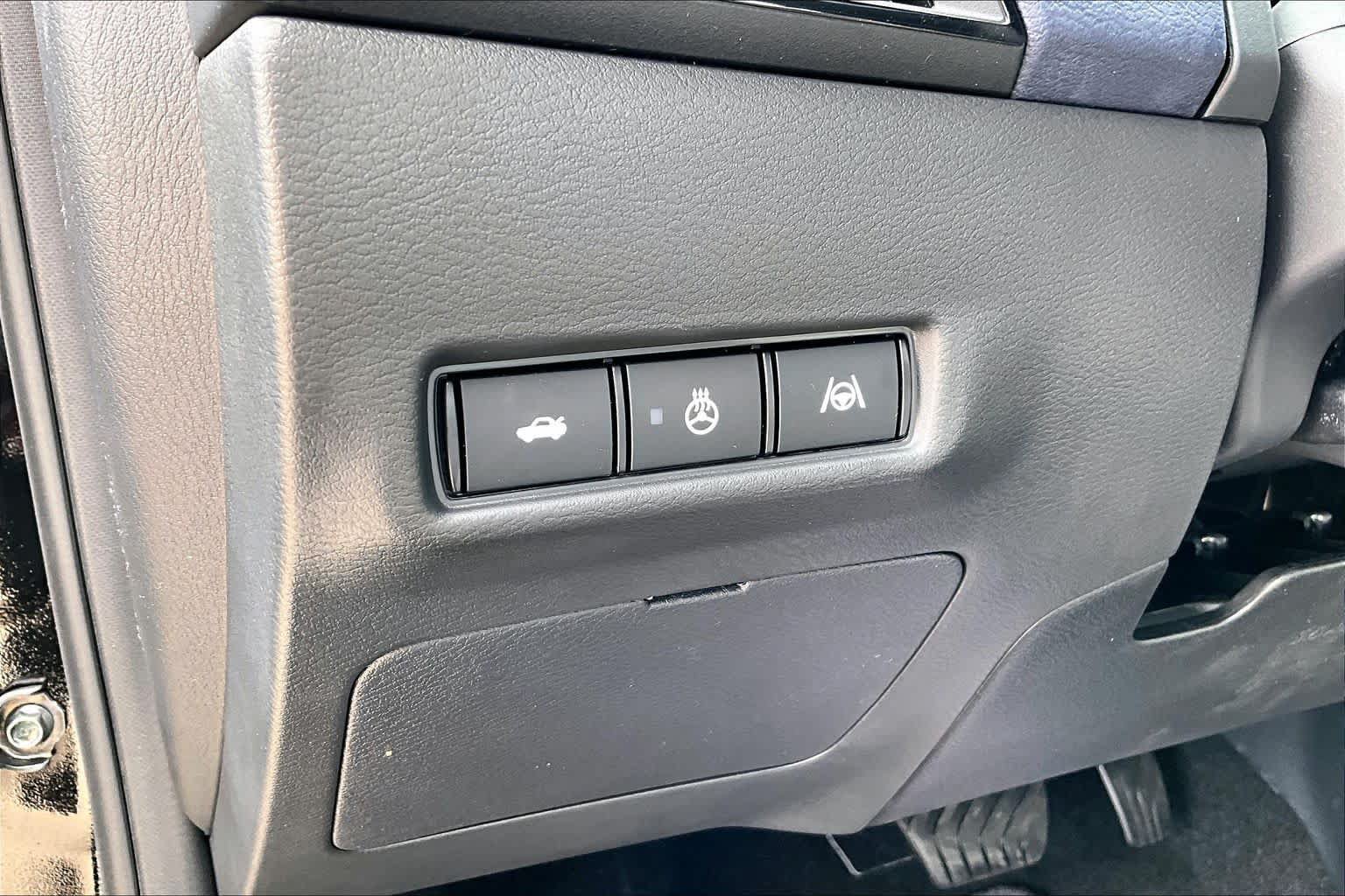 New 2026 Nissan Sentra SL FWD image 17