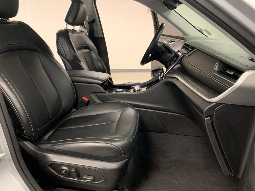 Certified 2021 Jeep Grand Cherokee L Limited RWD image 10