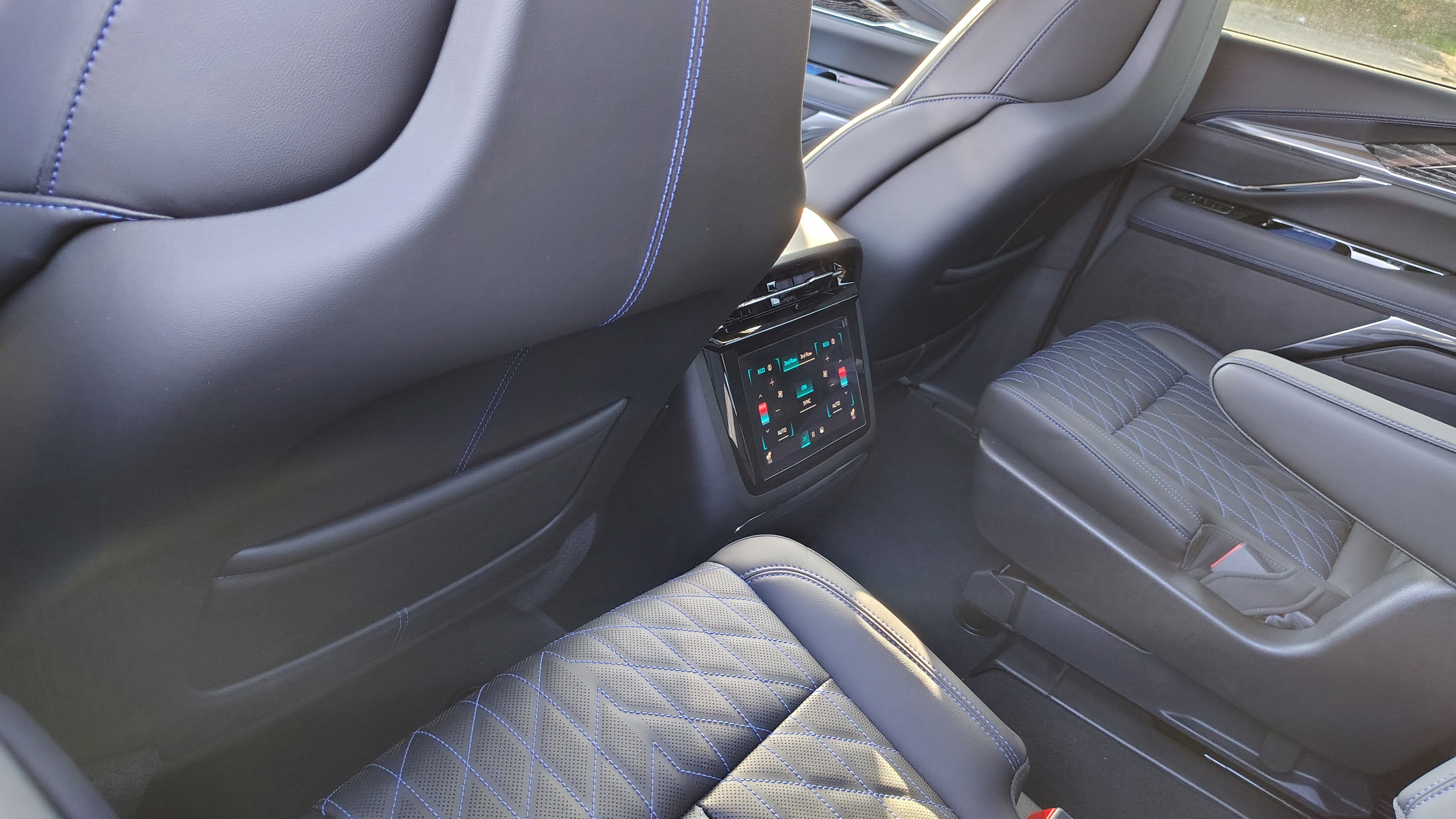 New 2025 Cadillac Escalade IQ Luxury 1 image 34