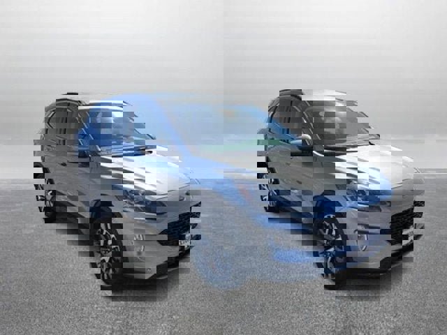 Certified 2022 Ford Escape Titanium image 3