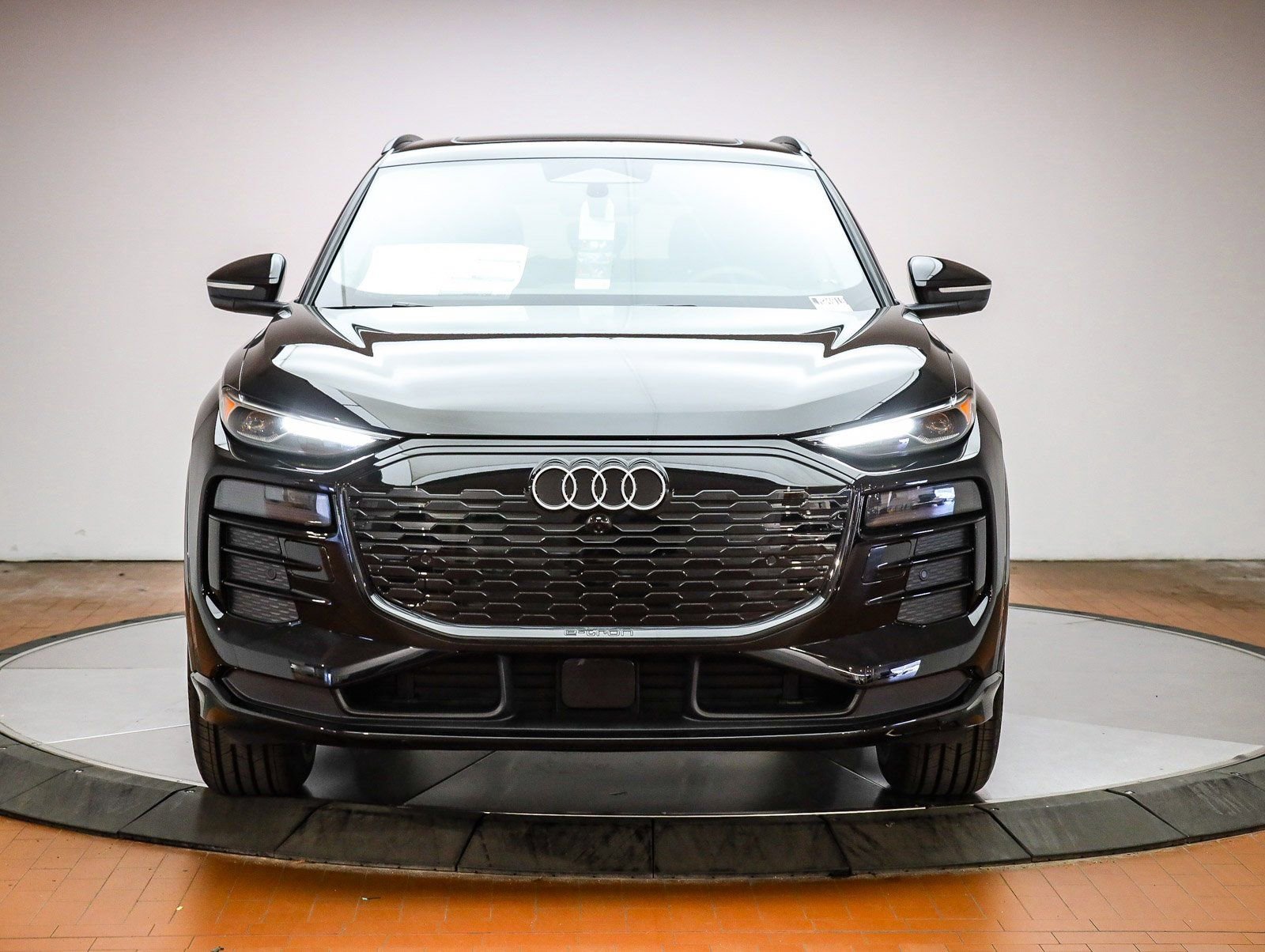 New 2025 Audi Q6 e-tron Premium AWD/4WD image 3