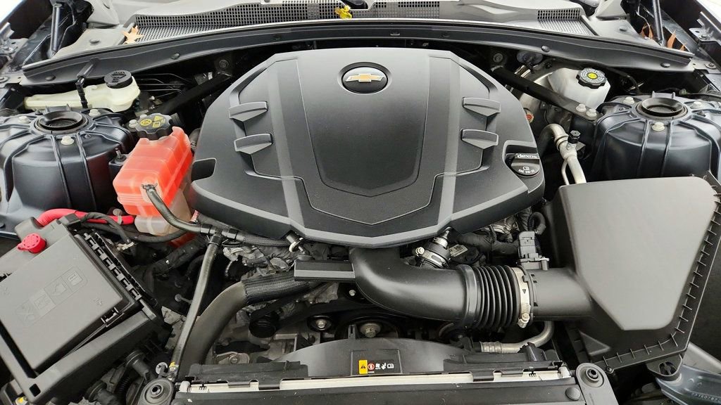 Used 2021 Chevrolet Camaro LT w/ RS Package image 23