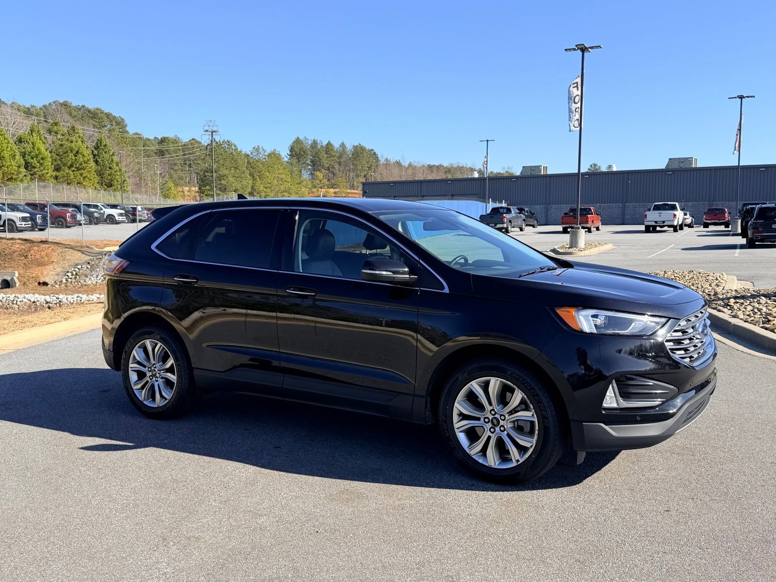 Used 2024 Ford Edge Titanium AWD/4WD image 12