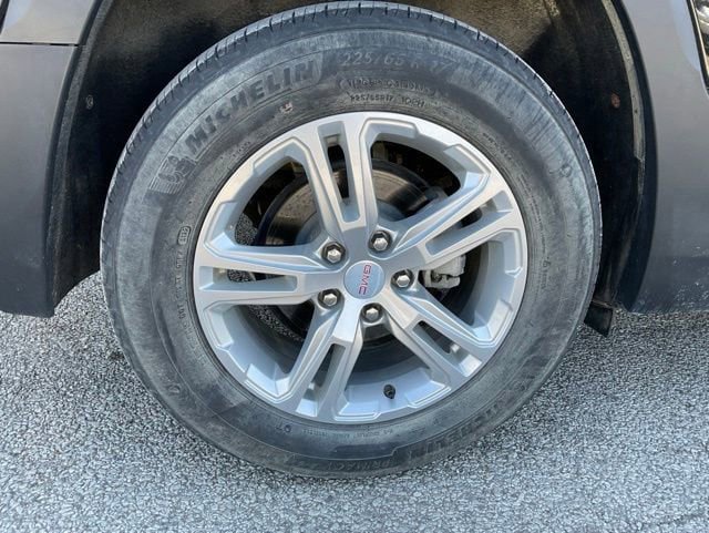 Certified 2022 GMC Terrain SLE w/ Driver Convenience Package FWD image 11