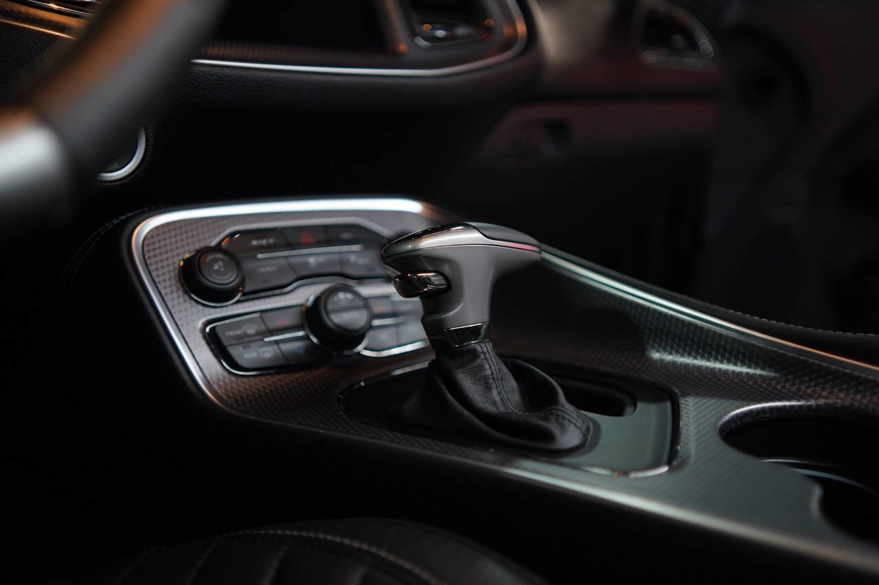 Used 2015 Dodge Challenger SRT Hellcat image 78