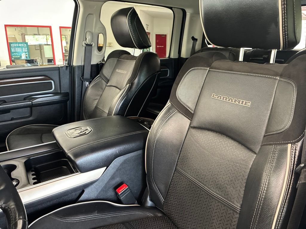 Used 2023 RAM 3500 Laramie AWD/4WD image 14