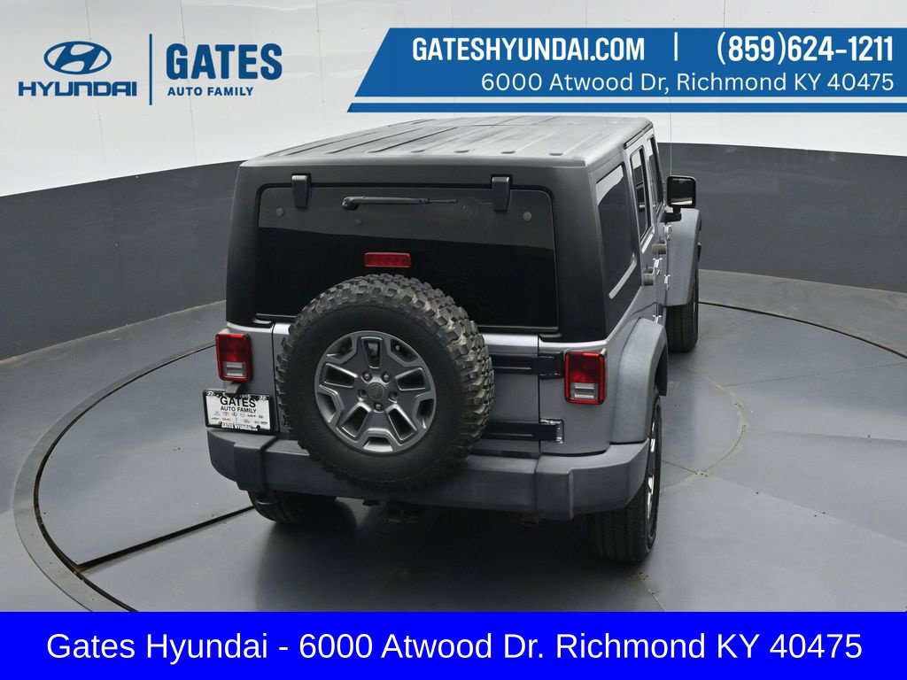 Used 2015 Jeep Wrangler Unlimited Rubicon w/ Max Tow Package AWD/4WD image 35