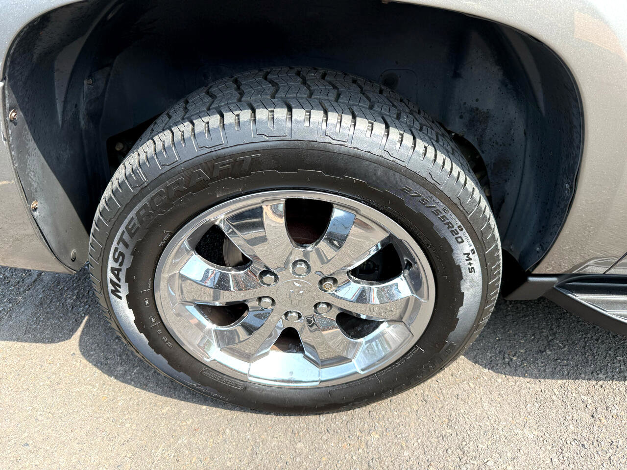 Used 2008 Chevrolet Suburban LTZ w/ LTZ Preferred Equipment Group image 39