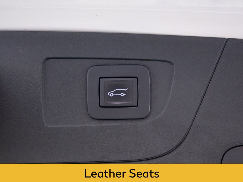 Used 2019 Buick Regal Essence w/ Driver Confidence Package I image 19