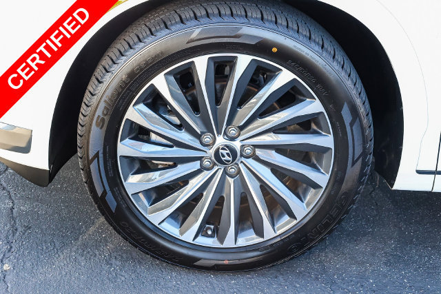 Certified 2024 Hyundai Palisade Calligraphy FWD image 9