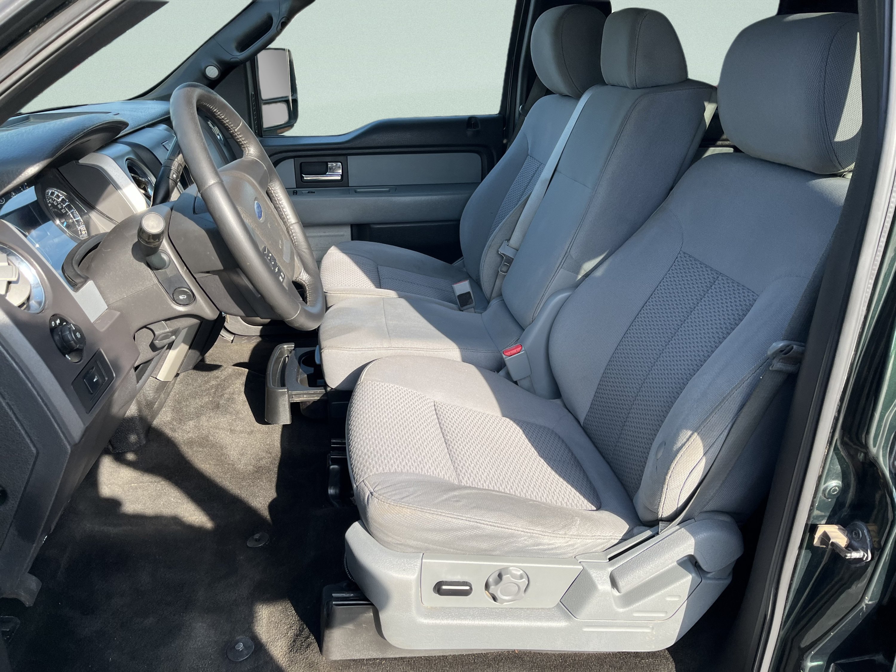 Used 2013 Ford F150 XLT w/ Luxury Equipment Group AWD/4WD image 10