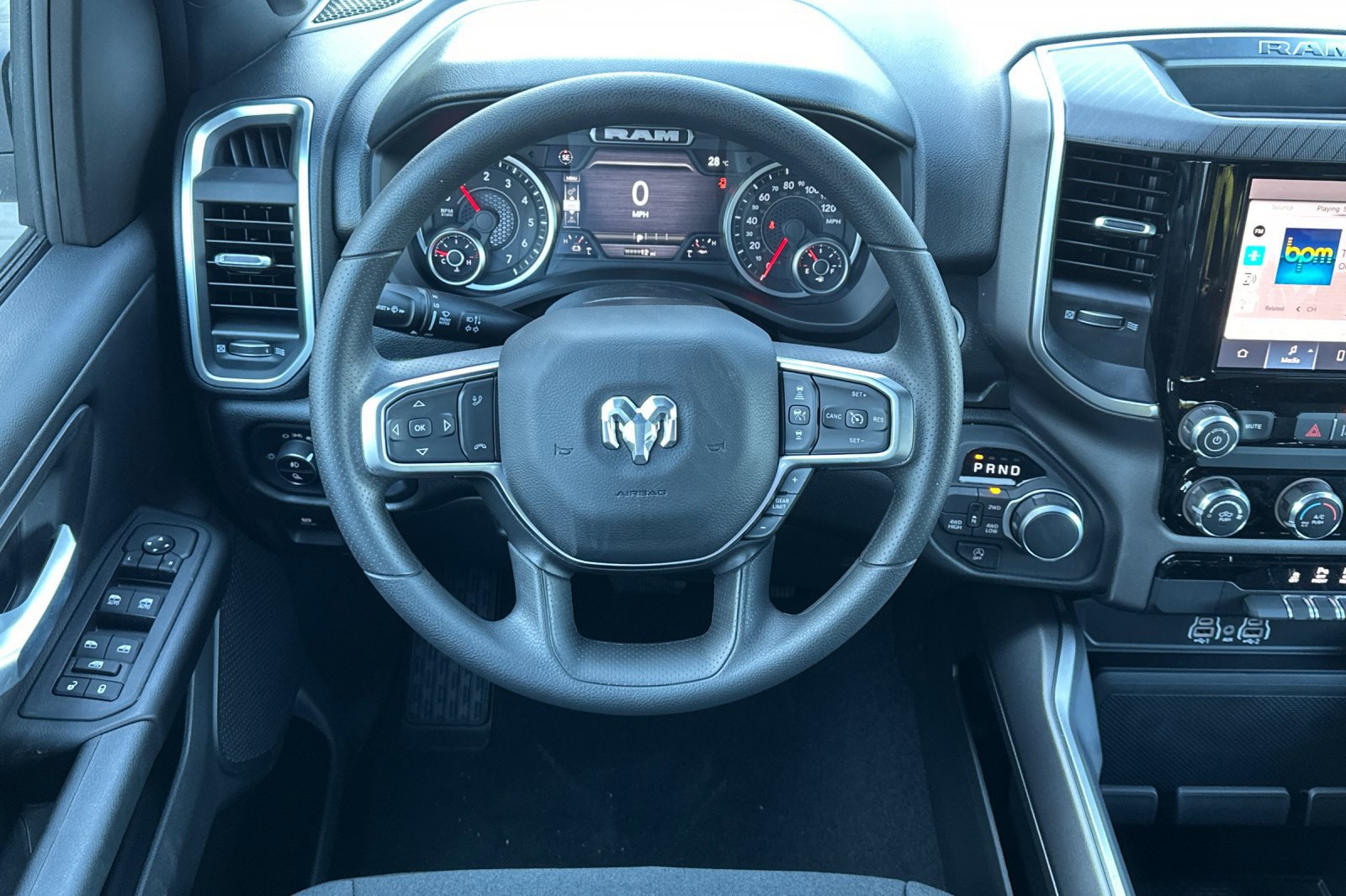 New 2026 RAM 1500 Express AWD/4WD image 12