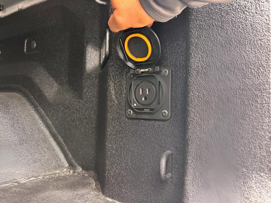 Used 2025 GMC Hummer EV 3X AWD/4WD image 7