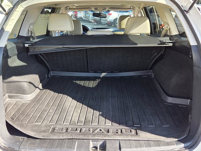 Used 2014 Subaru Outback 2.5i Limited w/ Moonroof Package AWD/4WD image 12