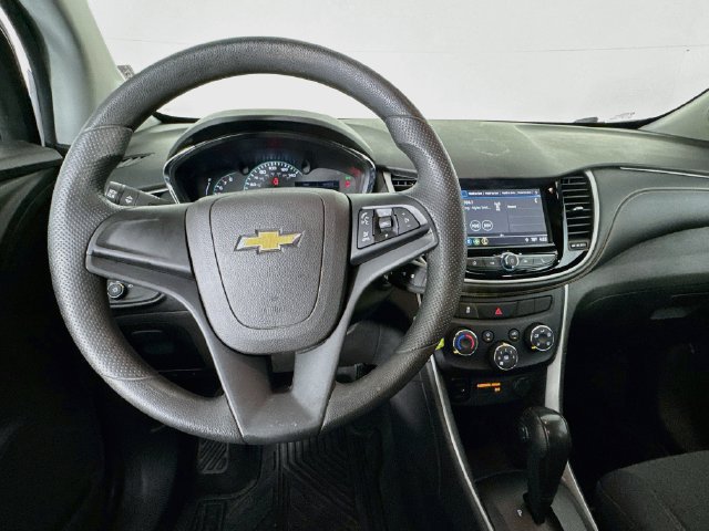Used 2019 Chevrolet Trax LS w/ LPO, Protection Package FWD image 10