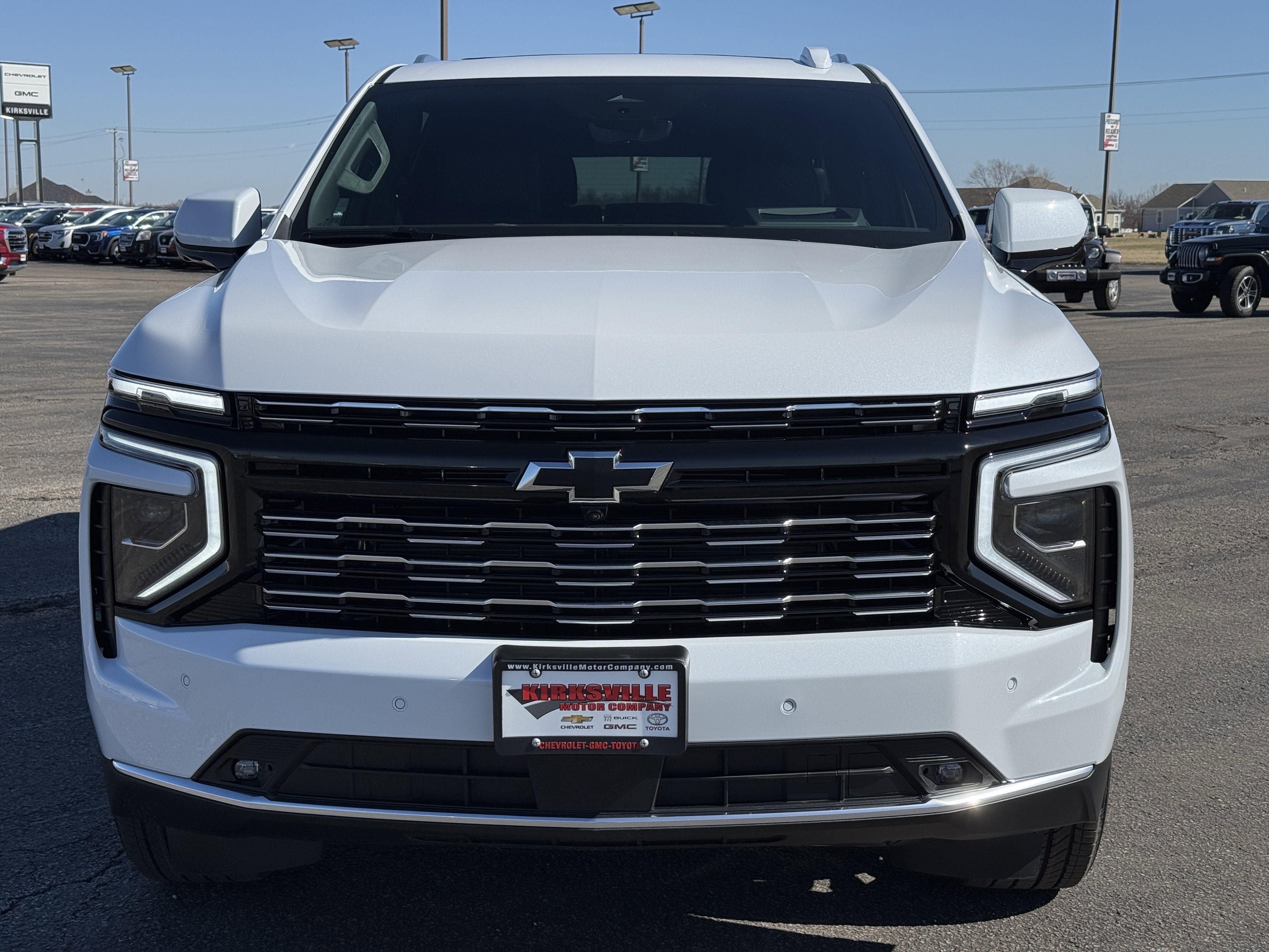 New 2026 Chevrolet Suburban High Country image 9