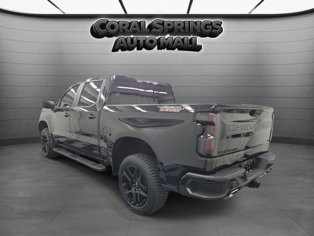 Used 2024 Chevrolet Silverado 1500 LT Trail Boss w/ Convenience Package II AWD/4WD image 4