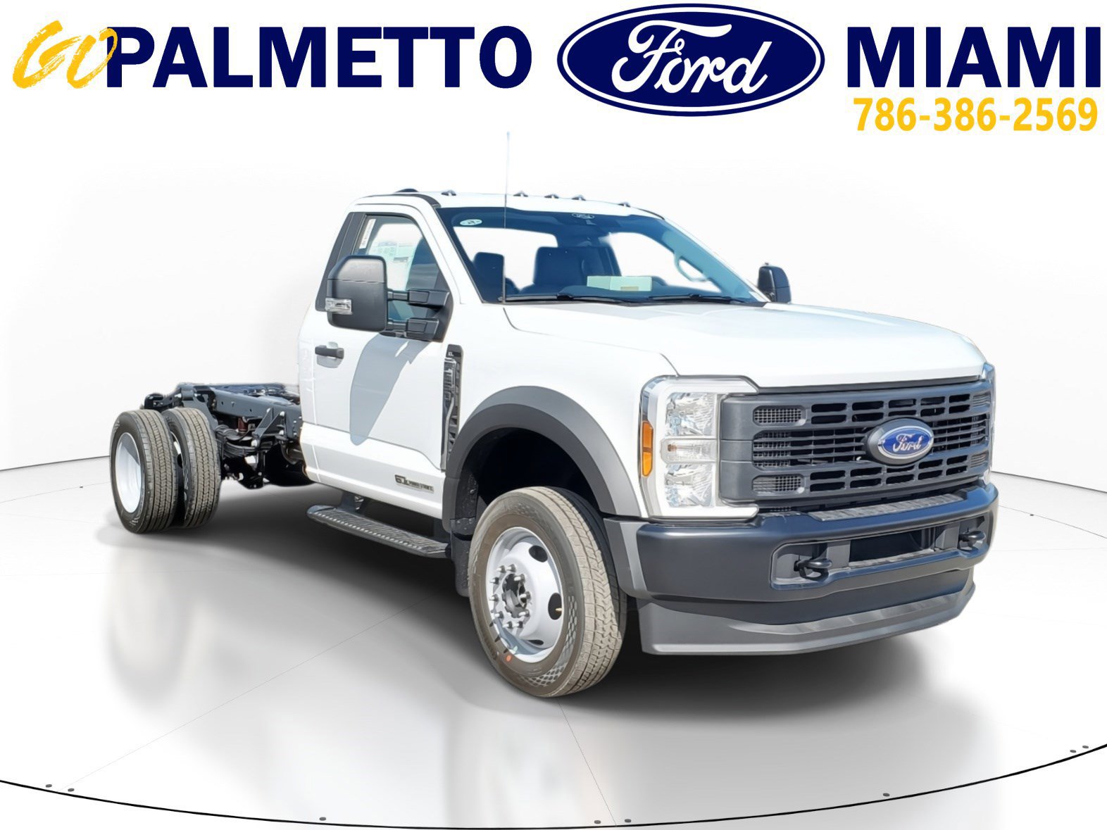 New 2024 Ford F550 4x4 Regular Cab Super Duty image 1