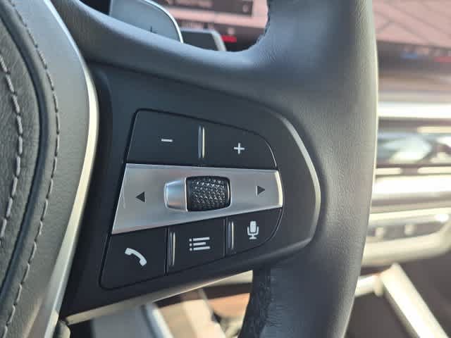 Used 2025 BMW X5 xDrive40i w/ Premium Package AWD/4WD image 25
