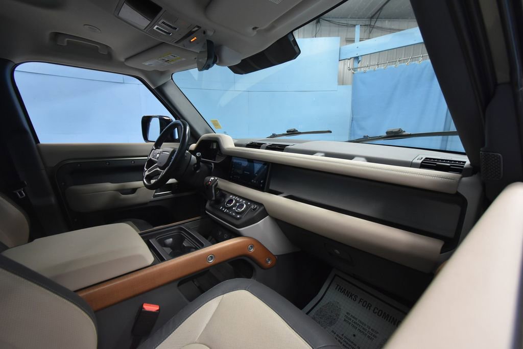 Used 2023 Land Rover Defender 110 X-Dynamic SE AWD/4WD image 20