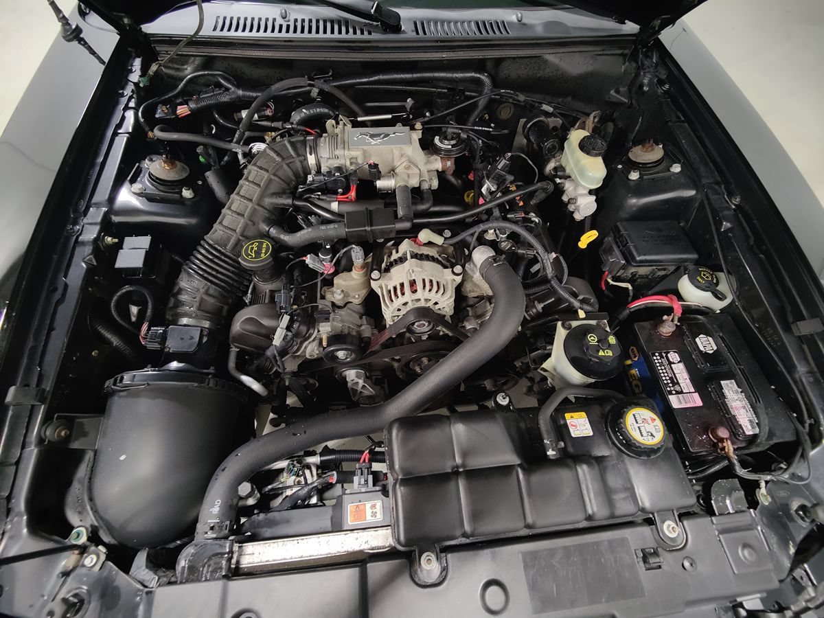 Used 2003 Ford Mustang GT Premium RWD image 4