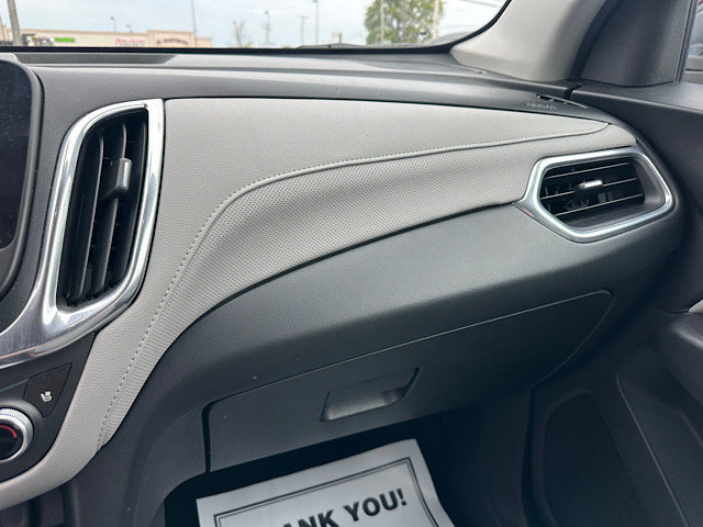 Used 2018 Chevrolet Equinox Premier FWD image 31