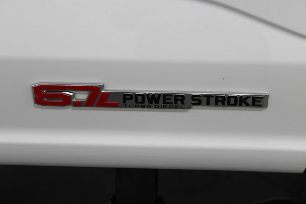 Used 2025 Ford F250 Platinum image 14