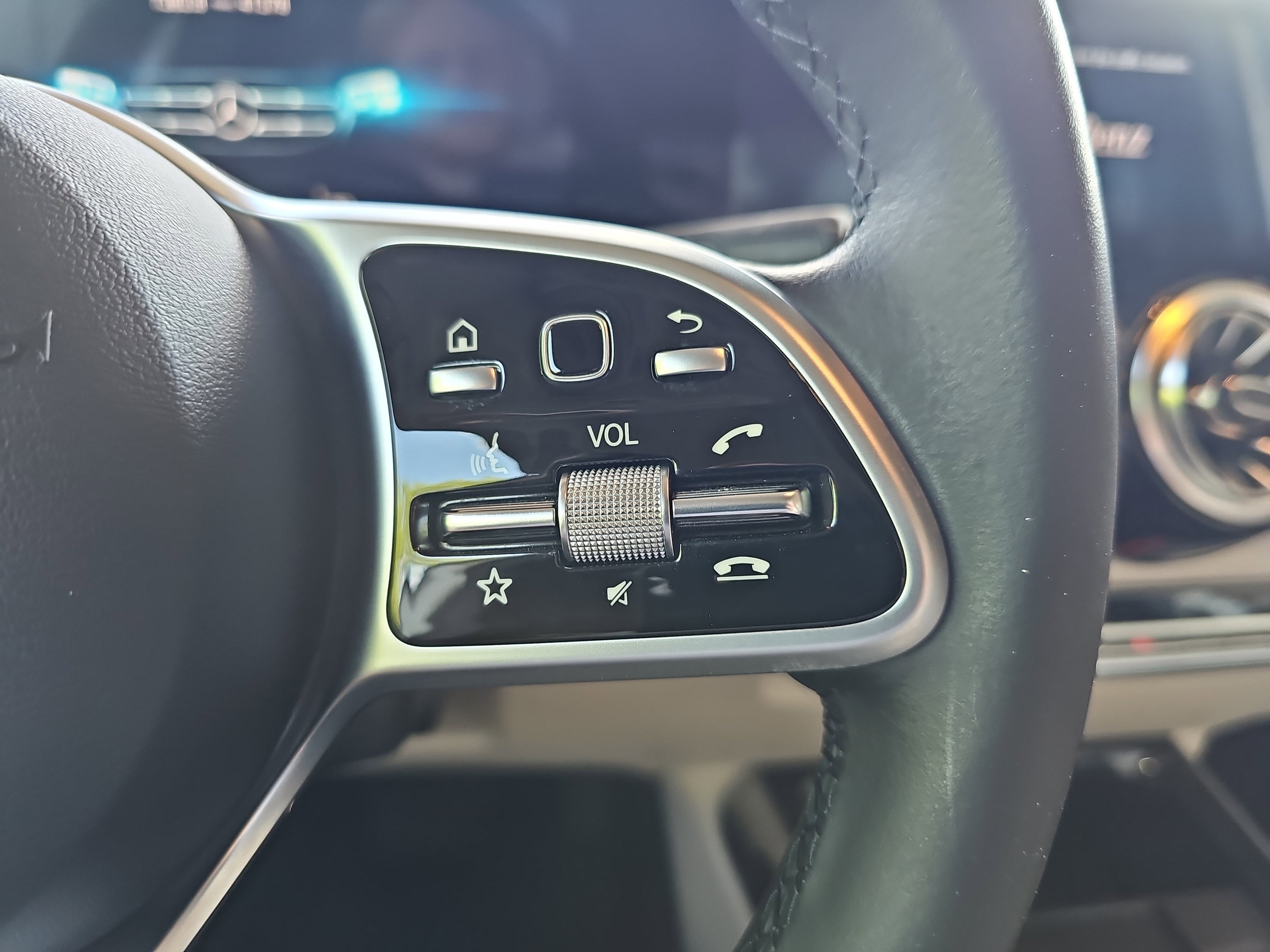 Used 2022 Mercedes-Benz GLB 250 image 20