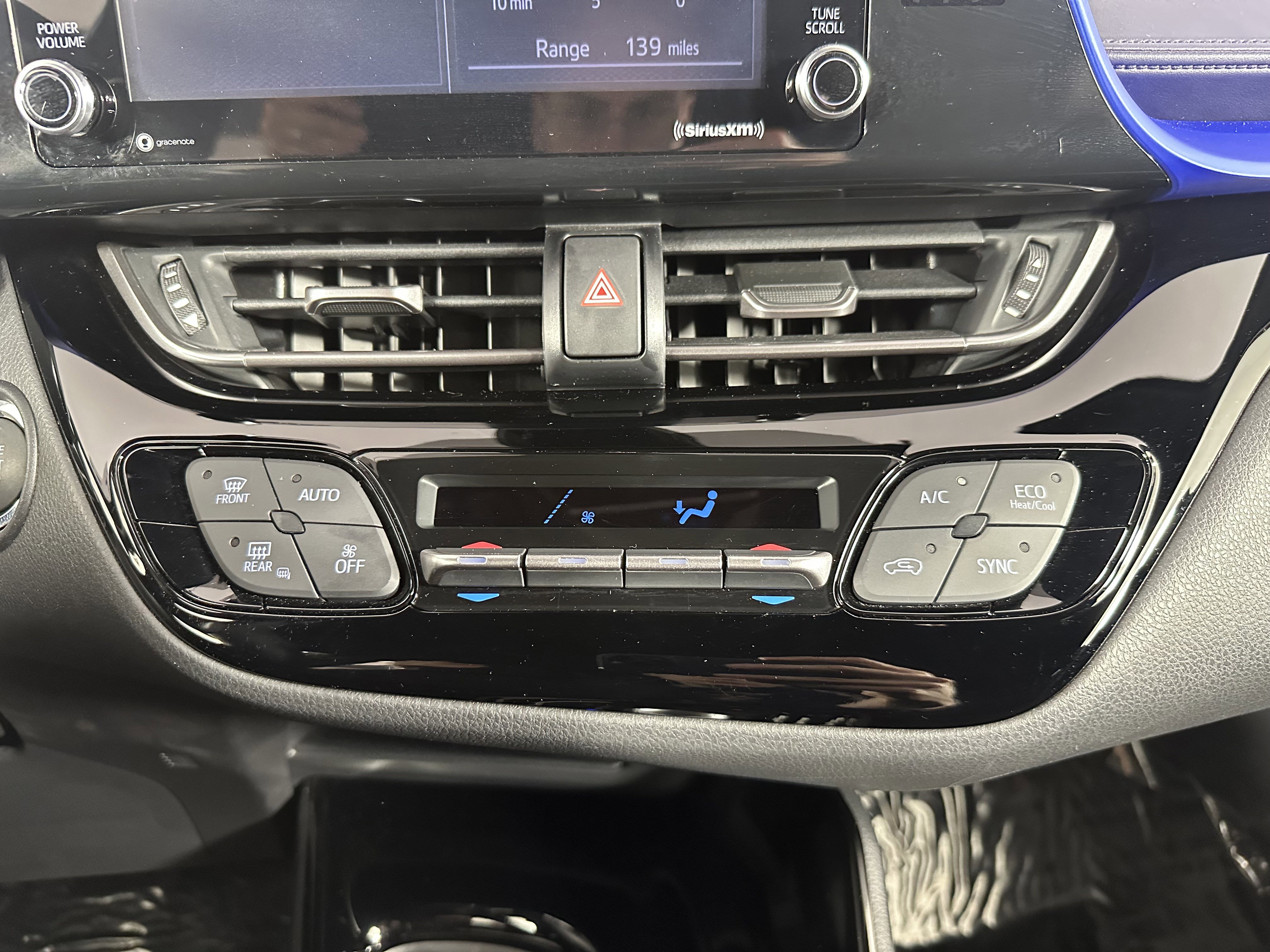 Used 2020 Toyota C-HR XLE image 19