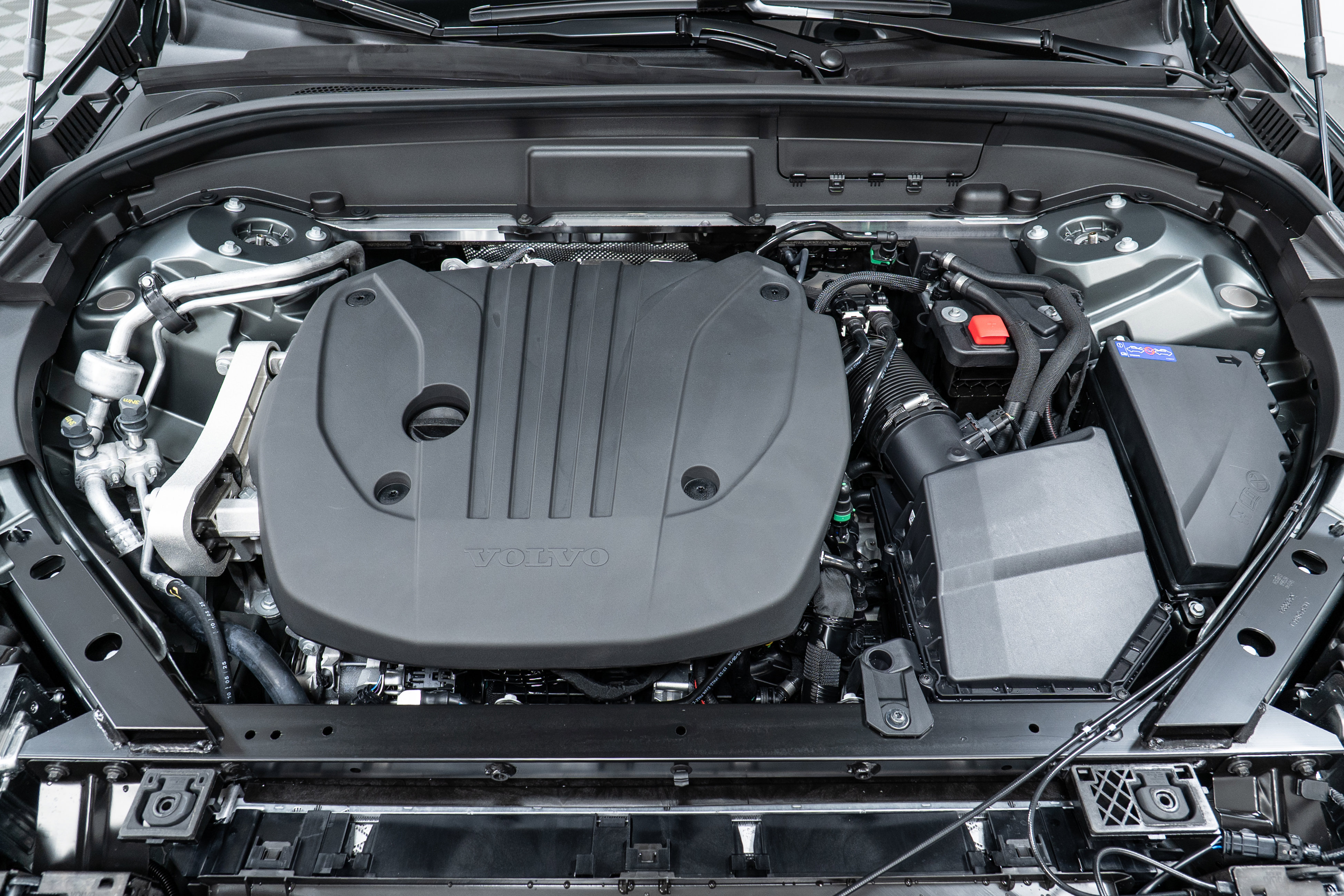 New 2026 Volvo XC60 B5 Plus w/ Climate Package image 9